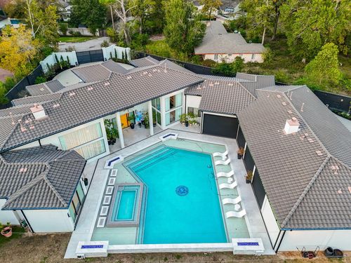 32 E Shady Ln, Houston, TX, 77063-1302 | Card Image