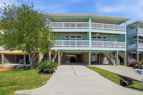 709 N Bayshore Dr, La Porte, TX, 77571 | Card Image