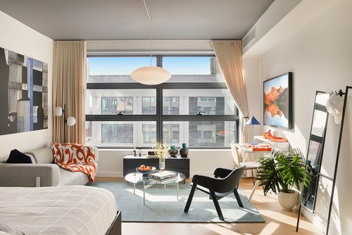 708-547 W 47th St, New York, NY, 10036-2295 | Card Image