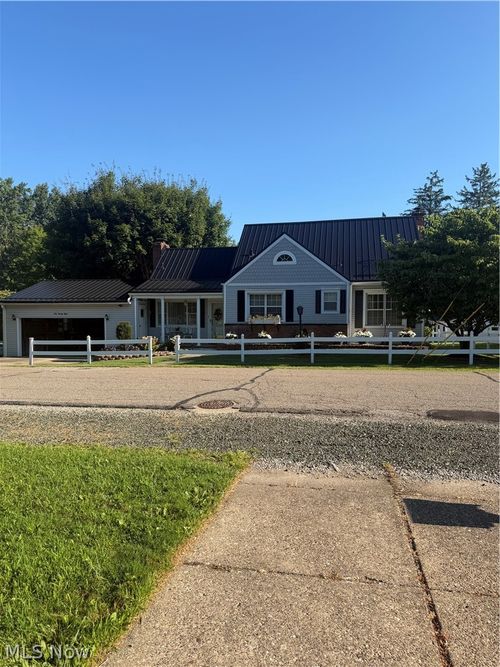128 Victory Pl, Marietta, OH, 45750-2660 | Card Image