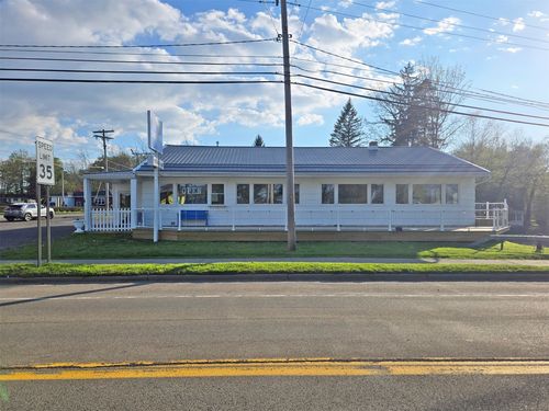 95 W Lake Rd, Mayville, NY, 14757-9695 | Card Image