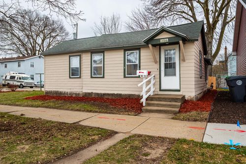 1406 6th St S, La Crosse, WI, 54601-5311 | Card Image