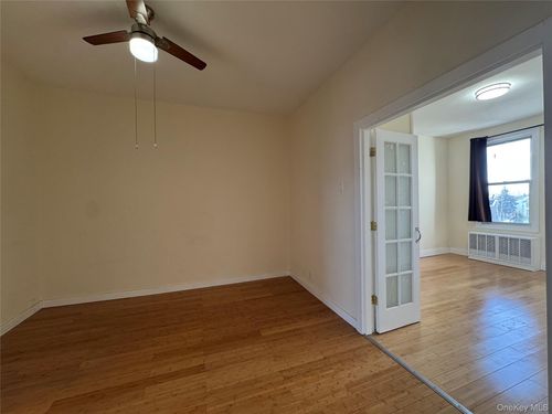 2-6852 76th St, Middle Village, NY, 11379-2827 | Card Image