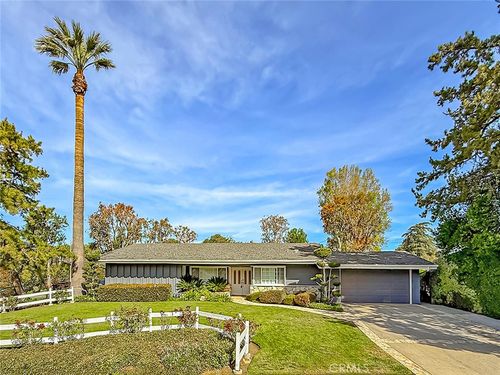 17533 Marilla St, Northridge, CA, 91325-1827 | Card Image