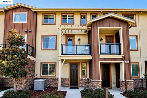 7-897 Tranquility Cir, Livermore, CA, 94551-6614 | Card Image
