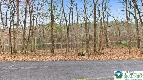 221 Brookdale Rd, Bartonsville, PA, 18321 | Card Image