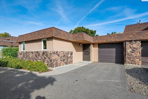 b104-2912 W Hood Ave, Kennewick, WA, 99336-2721 | Card Image