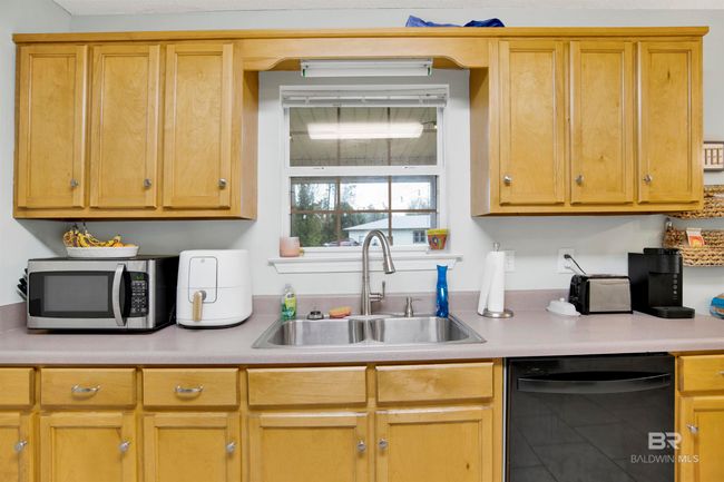 Kitchen | Image 11