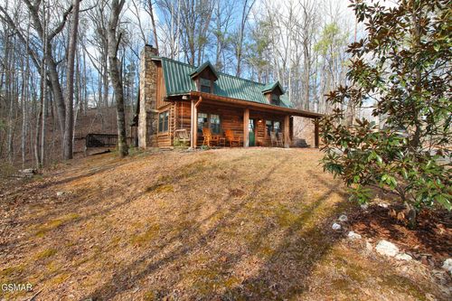 1923 Bales Way, Sevierville, TN, 37876-9060 | Card Image