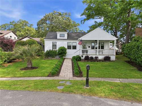 481 Lakewood Cir, Virginia Beach, VA, 23451-4336 | Card Image