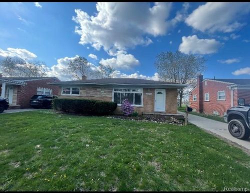 27201 Clairview Dr, Dearborn Heights, MI, 48127-1681 | Card Image