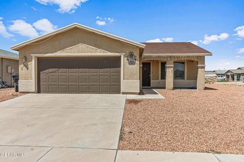 1001 Villa Seca Dr, El Paso, TX, 79928-2404 | Card Image