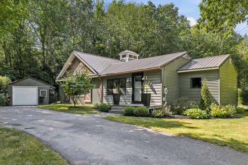 44 Beech Hill Rd, Exeter, NH, 03833-4503 | Card Image