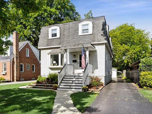 224 N Highland Ave, Elmhurst, IL, 60126-2556 | Card Image