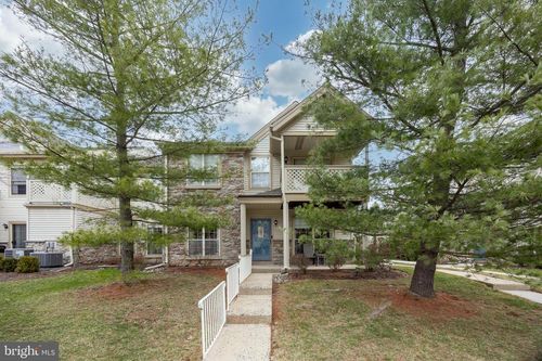 condo-2409-2409 Foxmeadow Circle, ROYERSFORD, PA, 19468 | Card Image