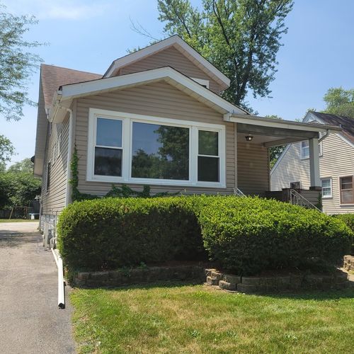 1635 Linden Rd, Homewood, IL, 60430-1822 | Card Image