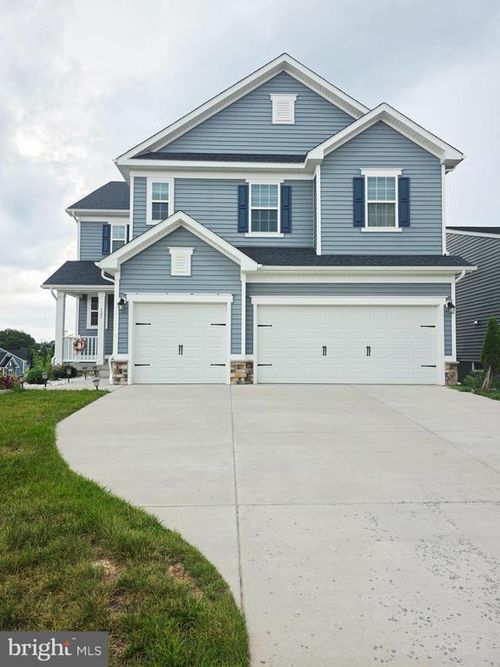 122 Poe Dr, WINCHESTER, VA, 22602-7826 | Card Image