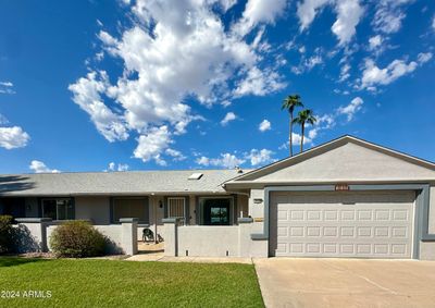 10120 W Bolivar Drive, Home with 2 bedrooms, 2 bathrooms and null parking in Sun City AZ | Image 3