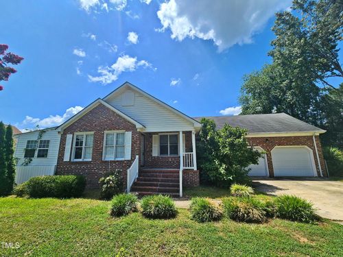 109 Oak St, Pine Level, NC, 27568-9012 | Card Image