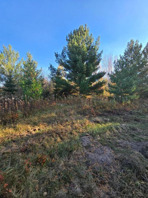 1 Gregory, Hillman, MN, 56338 | Card Image