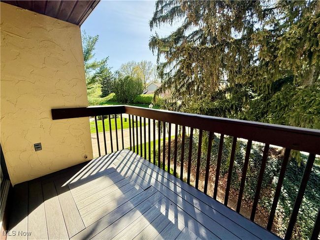953 Hampton Ridge Dr, Condo with 2 bedrooms, 2 bathrooms and null parking in Akron OH | Image 9