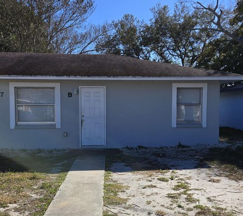 b-1407 Avenue E, Fort Pierce, FL, 34950-7970 | Card Image