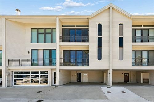 w-17-127 Highway 22 E, Madisonville, LA, 70447-9386 | Card Image