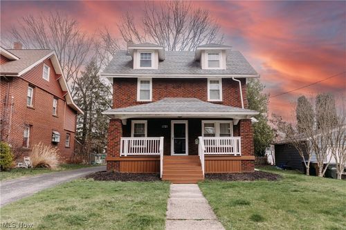 1721 13th St, Cuyahoga Falls, OH, 44223-2334 | Card Image