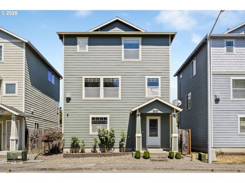 19157 Se Ash St, Portland, OR, 97233-5870 | Card Image