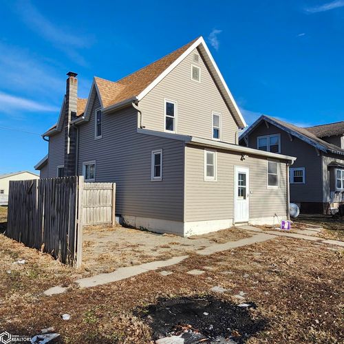 300 2nd St, Bode, IA, 50519-7704 | Card Image