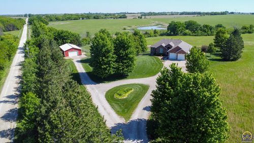 2334 Road P, Emporia, KS, 66801-7985 | Card Image