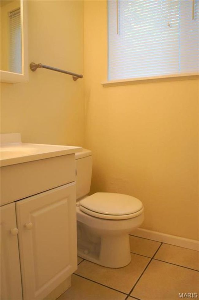617 W Madison St, House other with 4 bedrooms, 2 bathrooms and 1 parking in O Fallon IL | Image 18