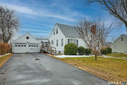 625 Clark St, Bridgeport, CT, 06606-3304 | Card Image