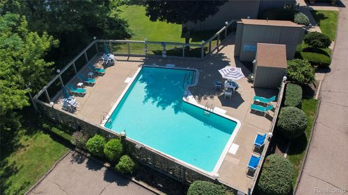 9671 Harbour Cove Ct, Ypsilanti, MI, 48197-6901 | Card Image