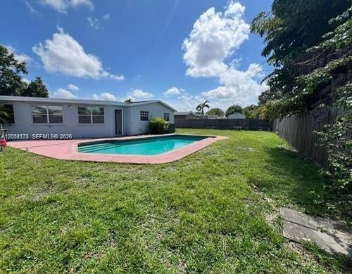 6921-6921 Nw 5th Ct, Margate, FL, 33063-4353 | Card Image