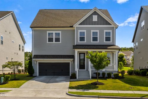 912 Village View Ln, Cary, NC, 27519-7814 | Card Image