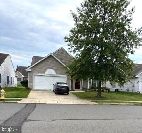 51 Country Ln, Columbus, NJ, 08022-1136 | Card Image