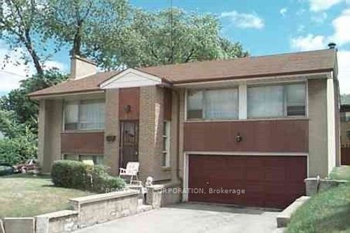 579 Sheppard Ave E, North York, ON, M2K1B3 | Card Image