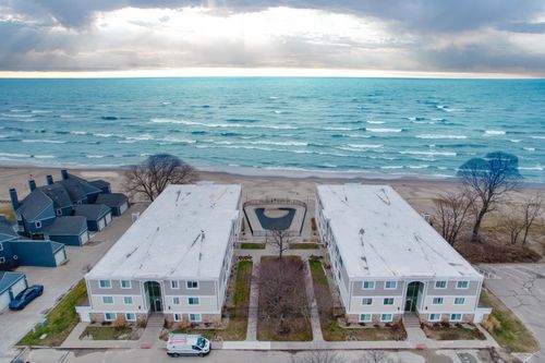 apt-1-225 N Shore Dr, South Haven, MI, 49090-1068 | Card Image