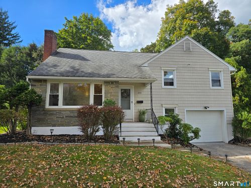 200 Forest Ridge Rd, Waterbury, CT, 06708-1811 | Card Image
