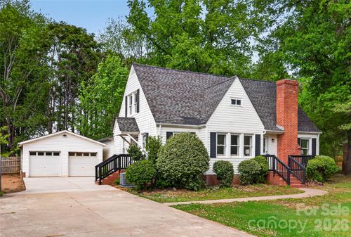 116 Middleton Ave, Matthews, NC, 28104-7829 | Card Image
