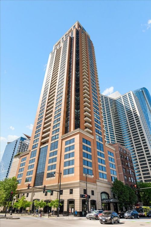 1001-1160 S Michigan Ave, Chicago, IL, 60605-2777 | Card Image