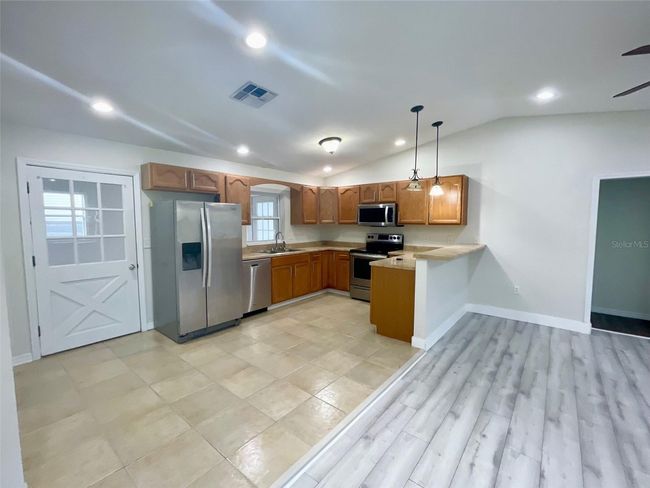 Kitchen | Image 4