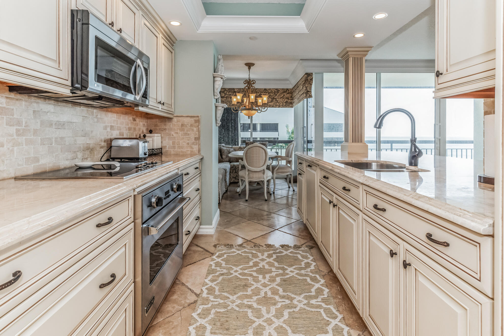 Residential Lease in Singer Island 5