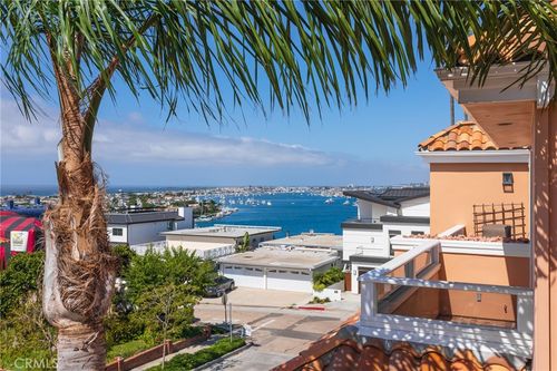2520 Seaview Ave, Corona del Mar, CA, 92625 | Card Image