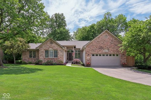 10759 Sawgrass Dr, Fishers, IN, 46037-9121 | Card Image