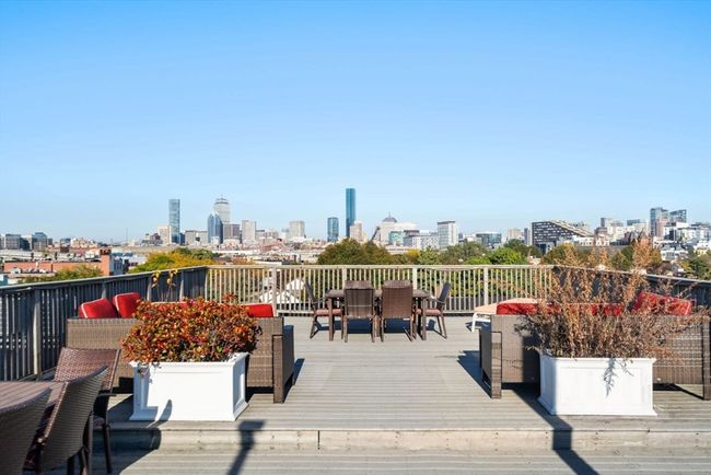 APT-102 - 120 W 7 Th St, Condo with 1 bedrooms, 2 bathrooms and 1 parking in Boston MA | Image 15