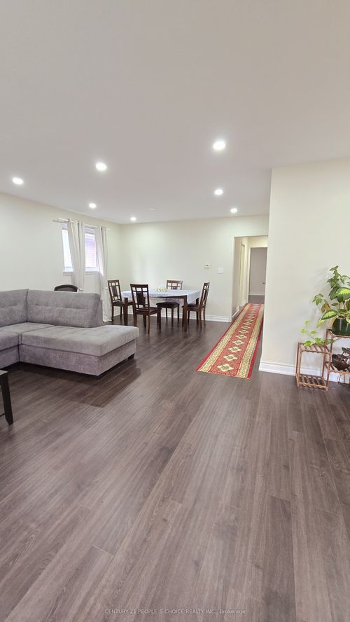 22 Murchison Cres, Toronto, ON, M9V3P6 | Card Image