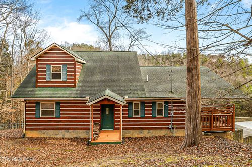 429 Filet Ln, Dandridge, TN, 37725-6234 | Card Image