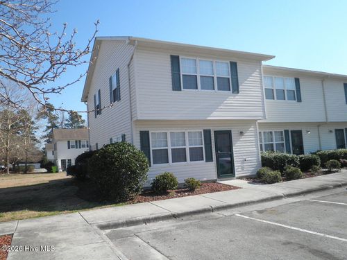84 Crush Ct, Swansboro, NC, 28584-8366 | Card Image